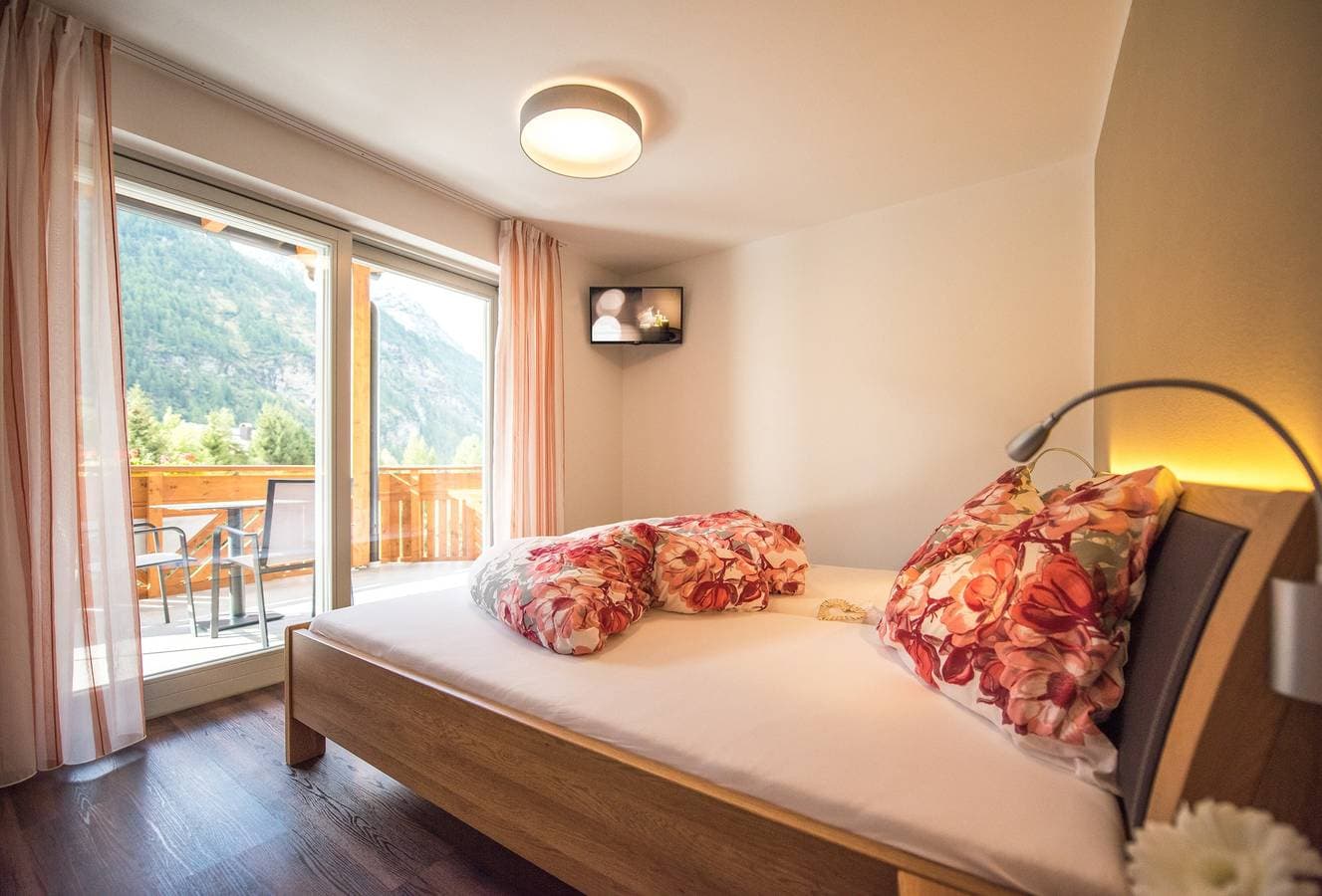 Foto 5 von 14: Ferienwohnung "Alpenblick Nr 5" mit Gemeinschaftsgarten und WLAN