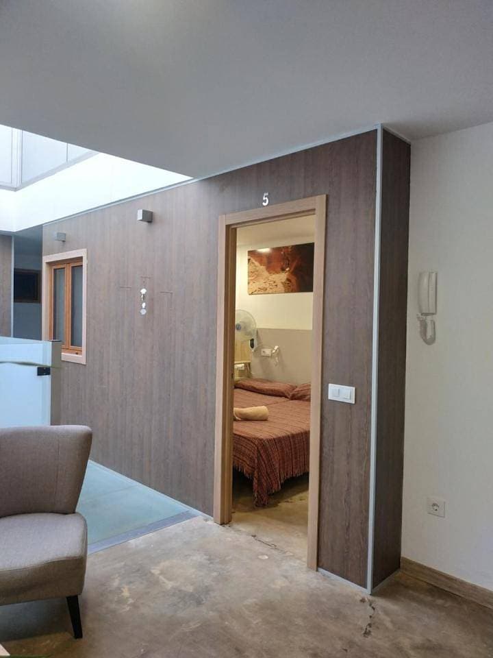 Foto 6 von 14: Twin Room with Shared Kitchen