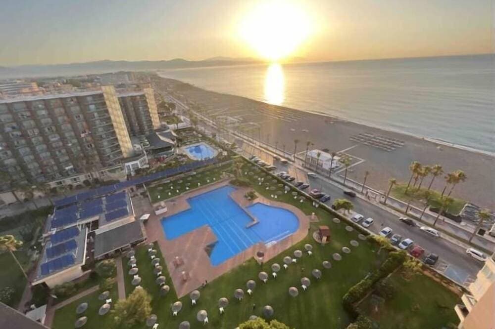 Beach Front Pool Apartment Terrace 3 Bedrooms 1