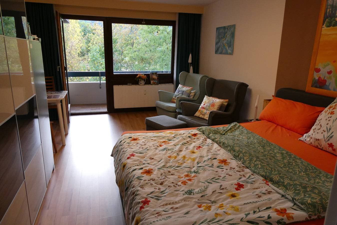 Foto 7 von 10: Apartment im Hotel 'Bad Urach' mit Gemeinschaftsterrasse, Garten und WLAN