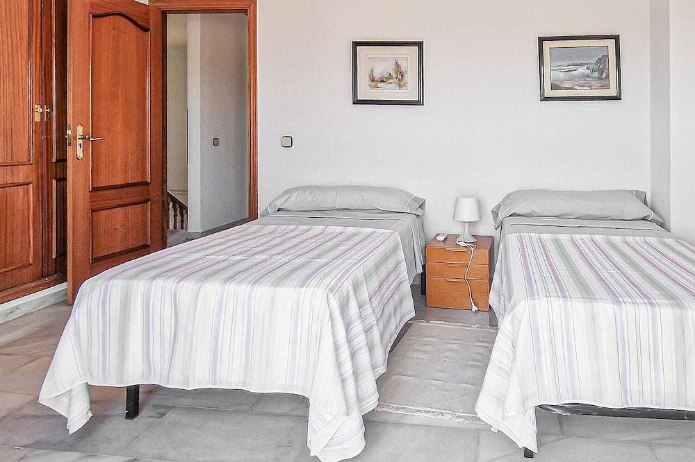 Foto 4 von 23: Nice apartment in Malaga with swimming pool
