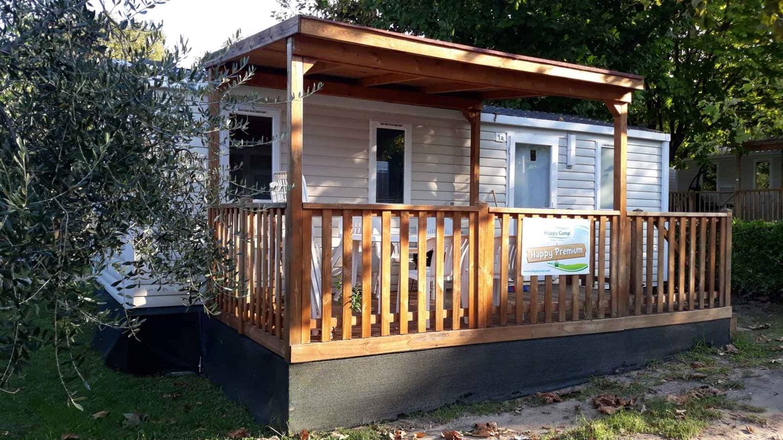 Foto 6 von 49: Mobilehome mit Klimaanlage, Terrasse und Pool
