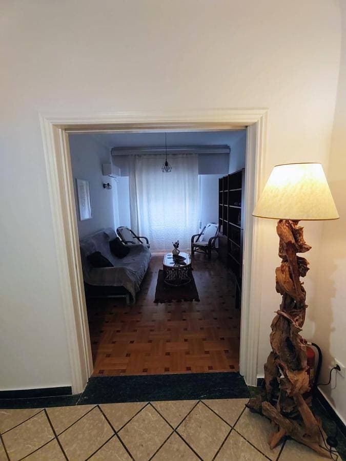 Foto 2 von 49: One-Bedroom Apartment