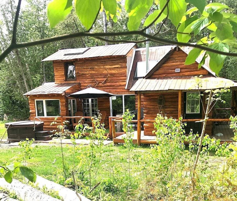 Foto 6 von 23: Romantische Blockhütte im Wald - Whirlpool unter den Sternen - 80 km vom Cn Tower