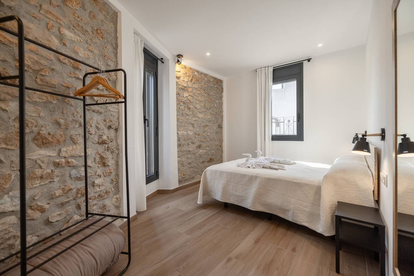 Foto 9 von 27: Ferienwohnung 'Les Carolines' mit privater Terrasse, Wi-Fi und Klimaanlage