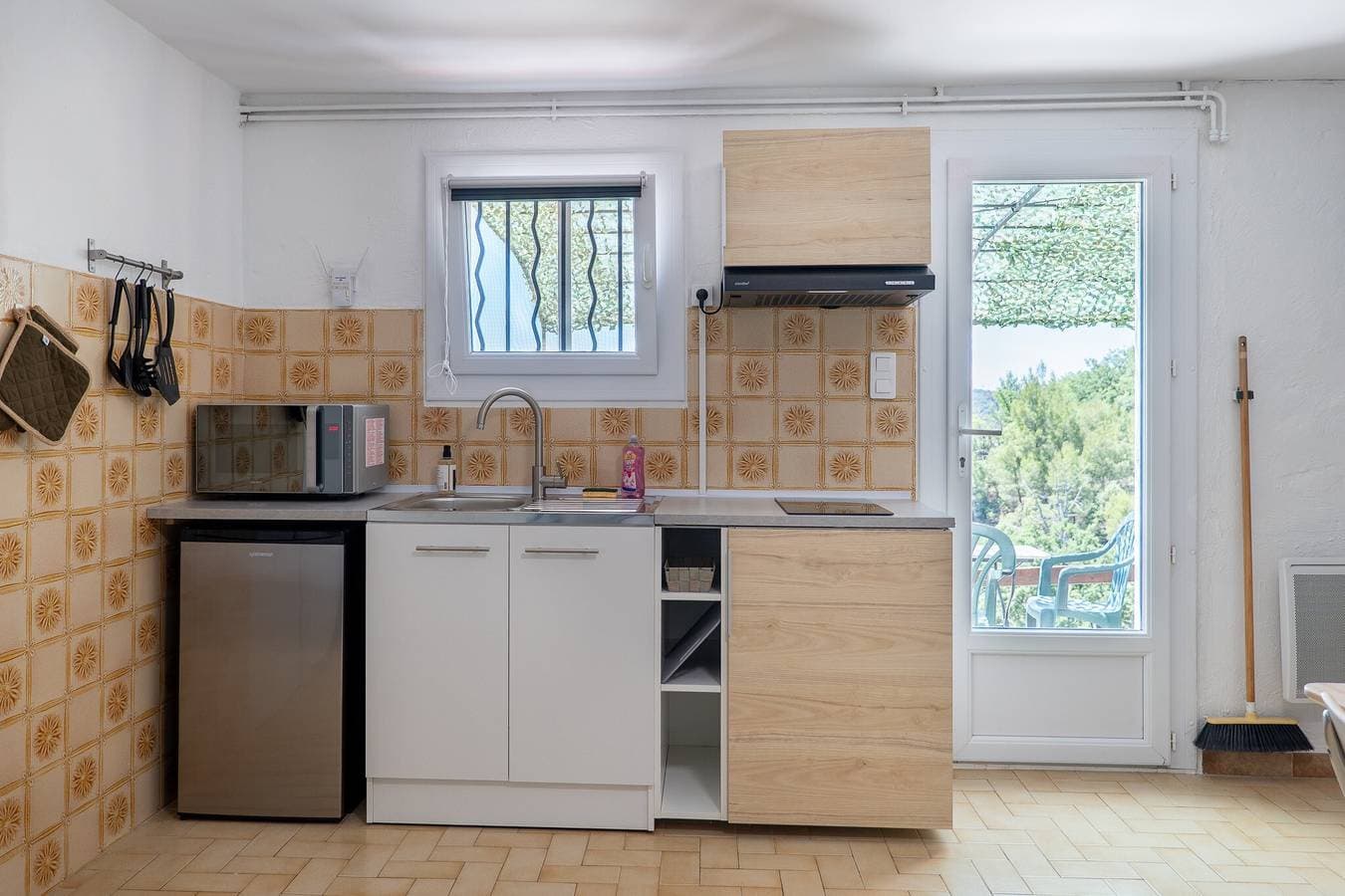 Foto 4 von 23: Le point sublime in Sainte-Croix-du-Verdon – Studio mit Seeblick