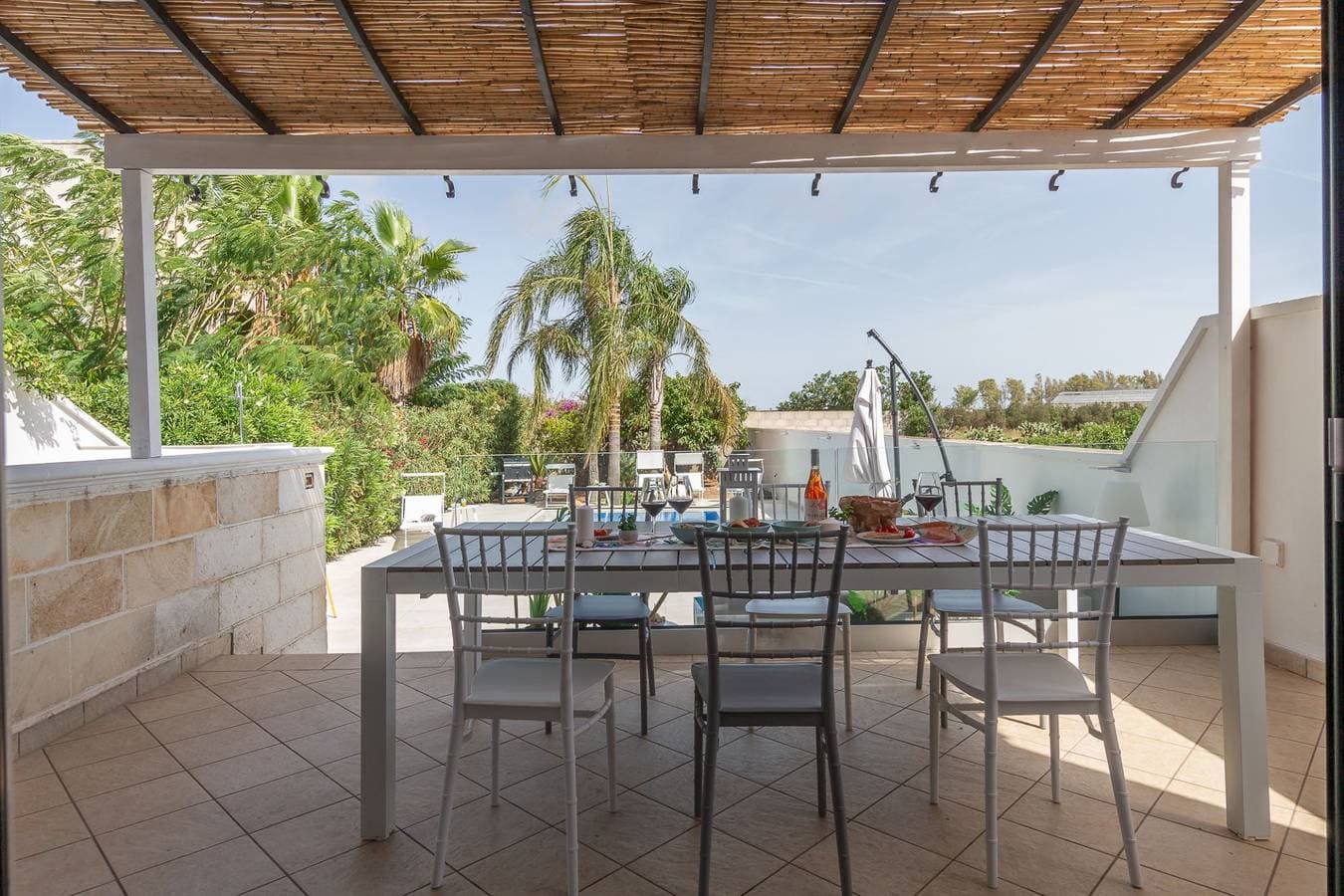 Foto 11 von 56: Villa für 10 Personen mit Garten