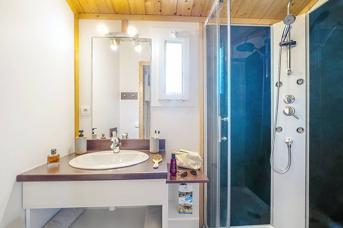 Foto 4 von 29: Chalet für 2 Personen mit Terrasse