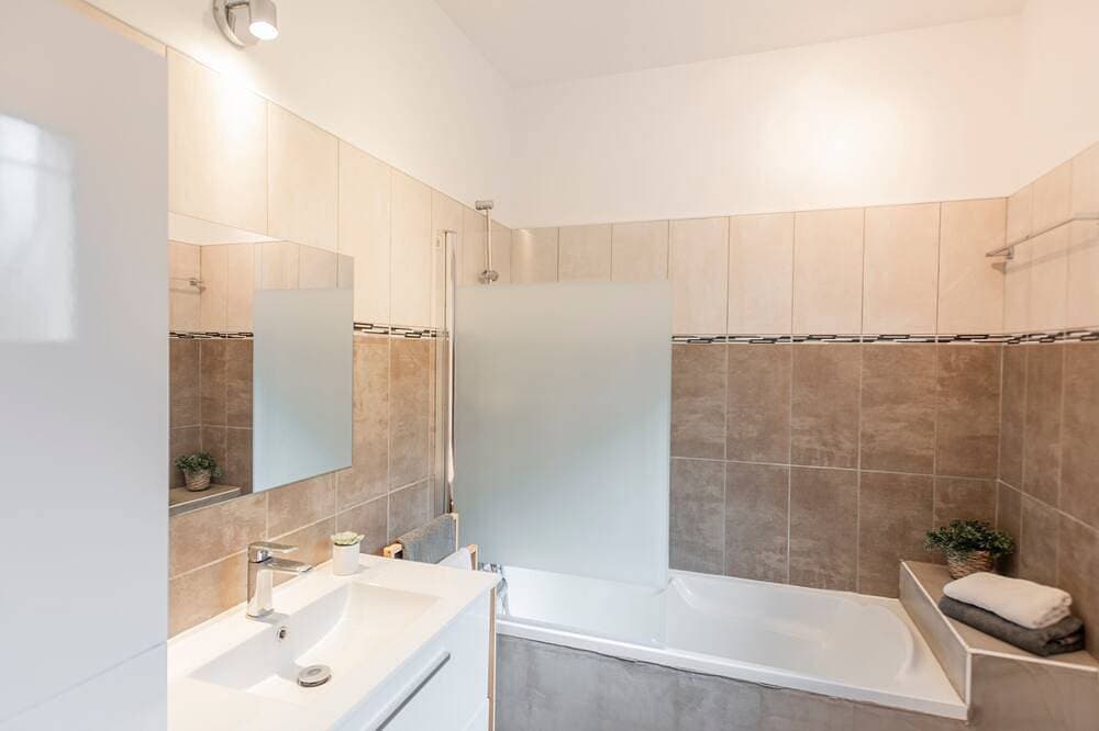 Foto 6 von 30: Ferienhaus mit Klima, Schwimmbad und Dorfnähe
