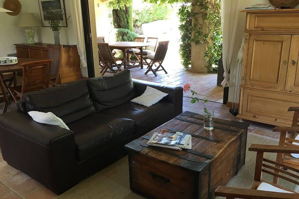 Foto 8 von 30: Provenzalische Villa mit privatem Pool umzäunten Garten für 6 Pers.