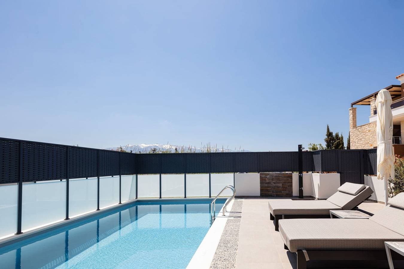 Foto 2 von 30: Villa für 5 Personen mit Balkon