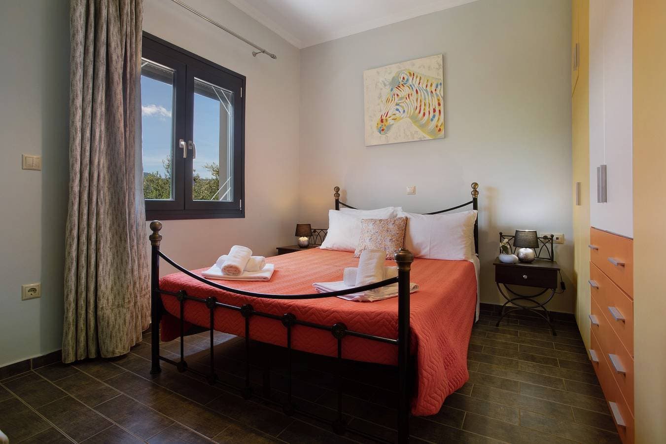 Foto 10 von 35: "Zante Sunset Vibes" Luxuriöse Villa mit Meerblick, privaten Balkonen und Klimaanlage