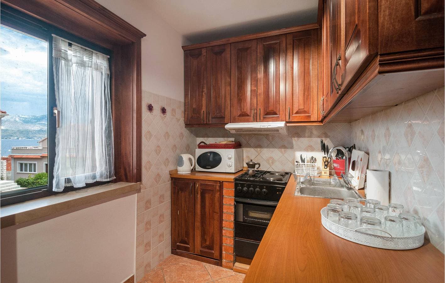Foto 5 von 31: Gemütliche 2-Zimmer-Wohnung mit Terrasse, WLAN und 700 m zum Strand
