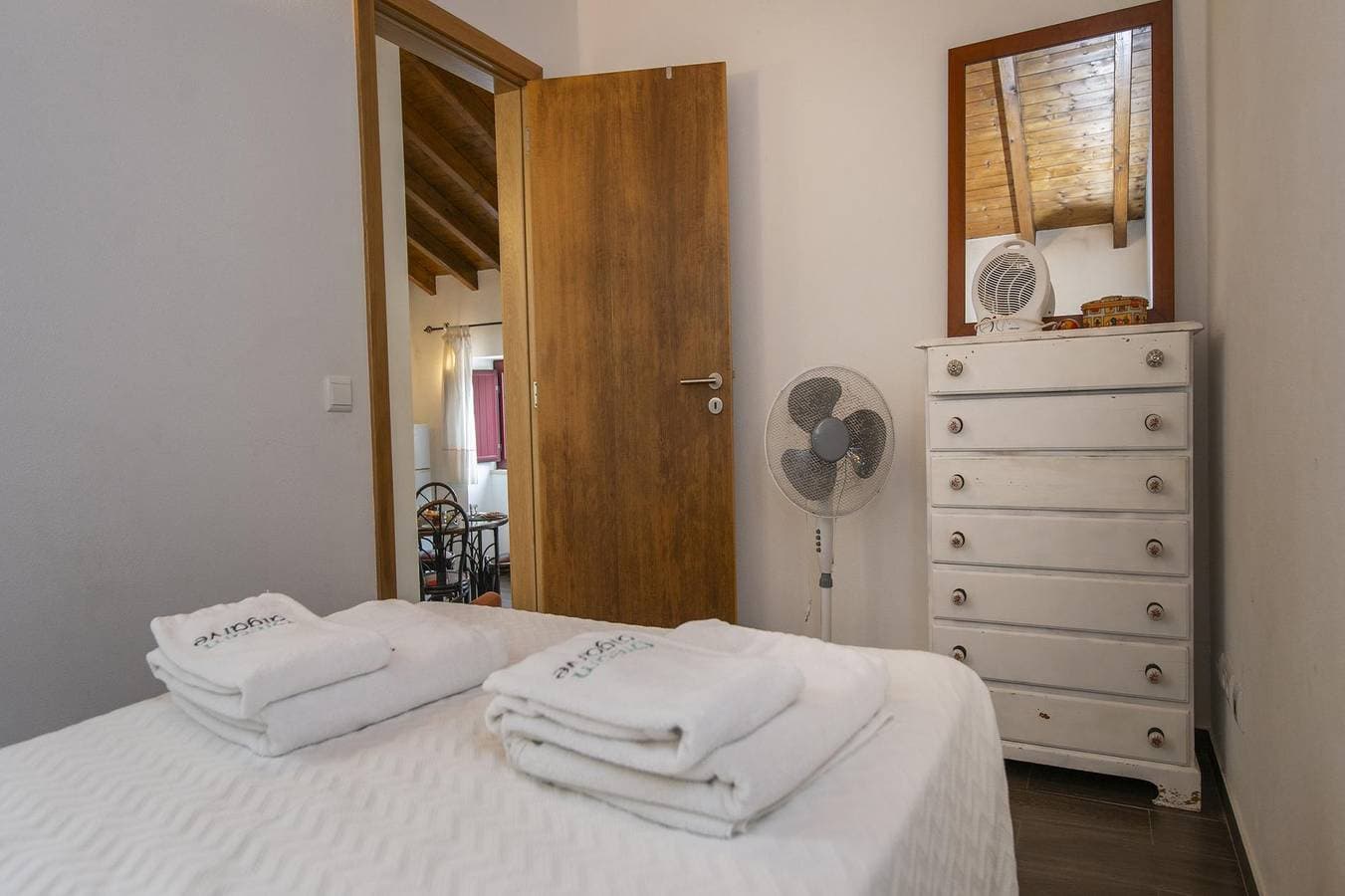 Foto 13 von 34: Ferienwohnung für 4 Personen mit Terrasse