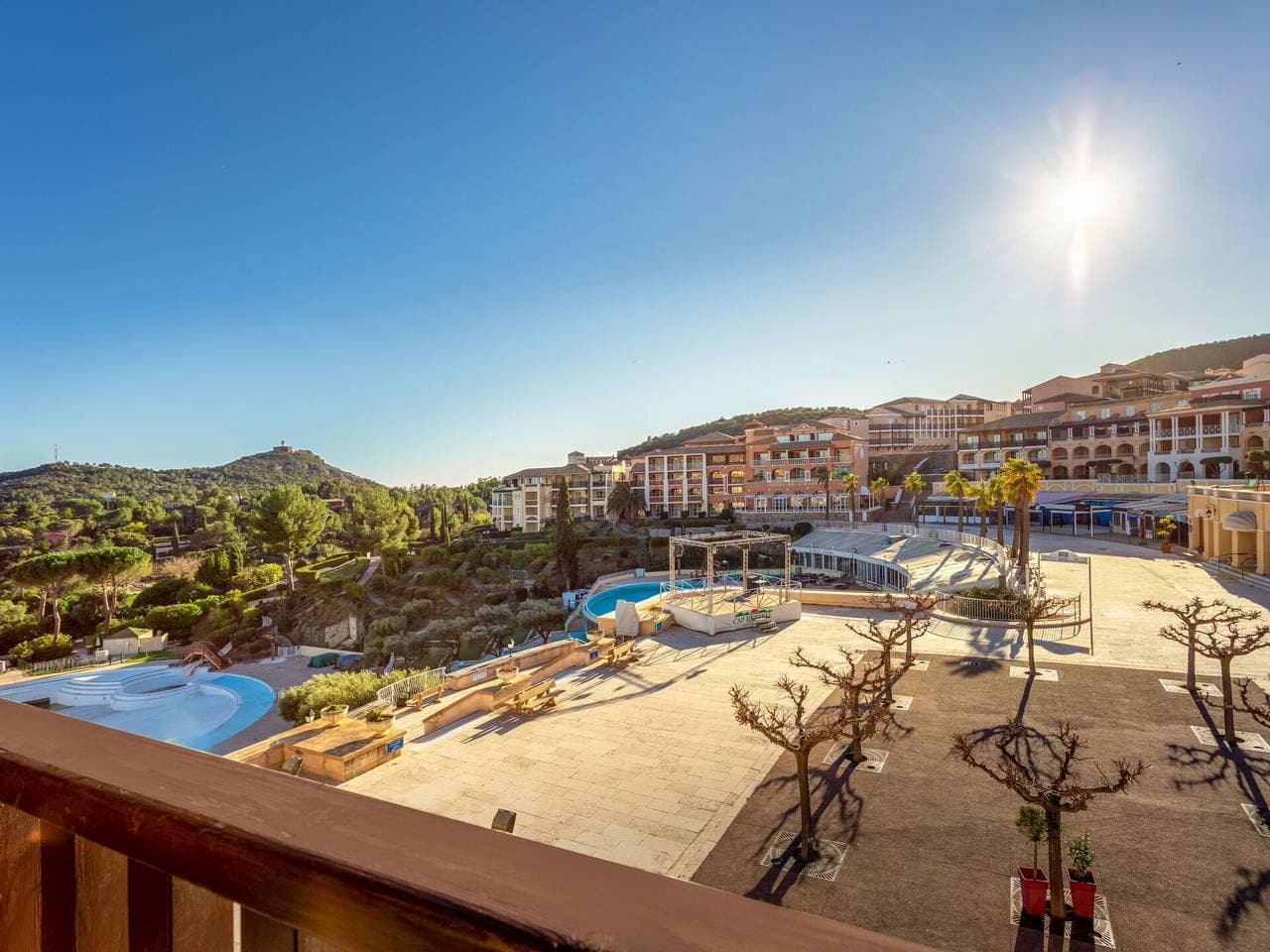 Foto 5 von 57: Agay Village Cap Esterel 400 - Le Village (C3 217) 400.39