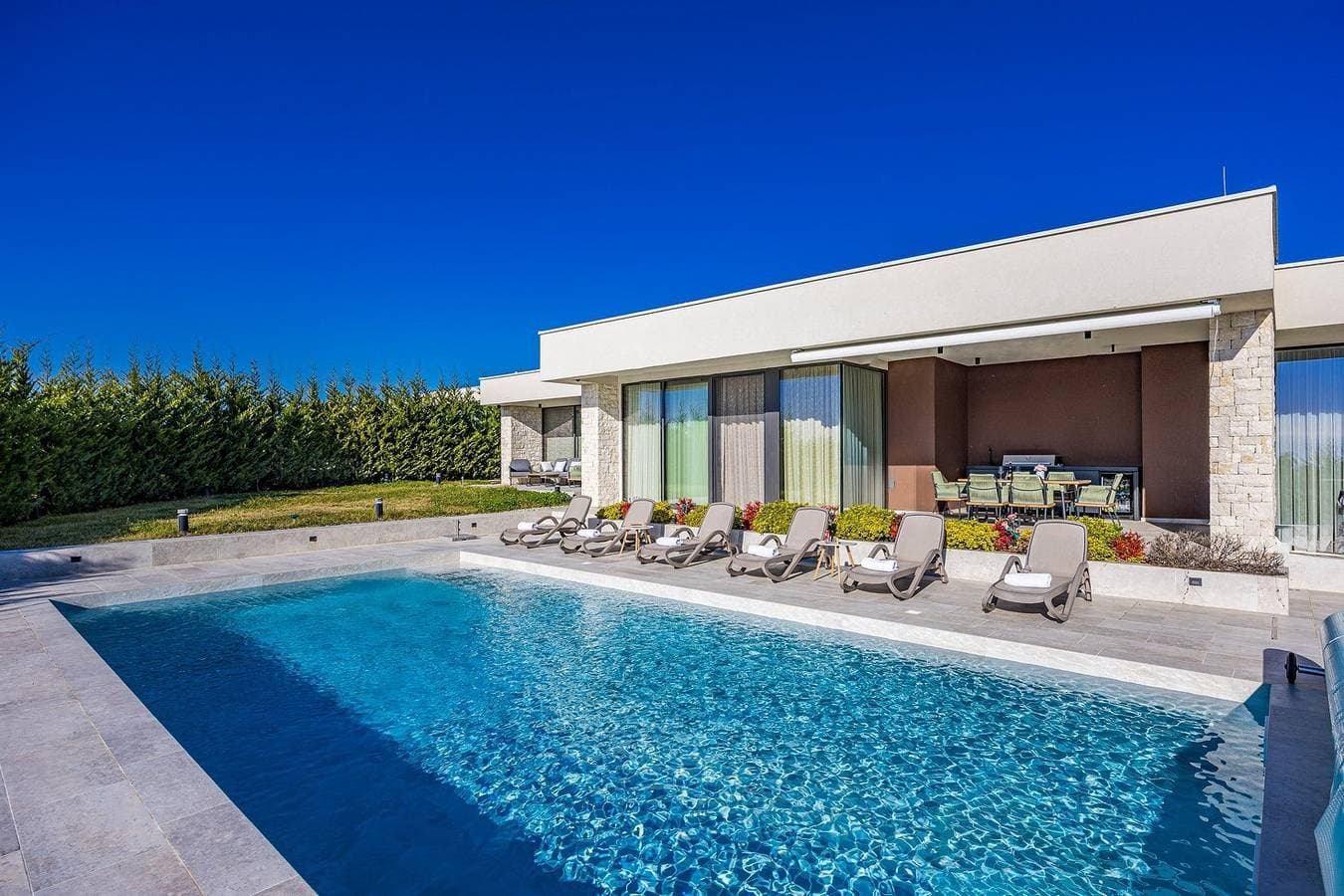 Foto 2 von 47: Luxusvilla Miracle – Wellness, Pool, Fitnessraum