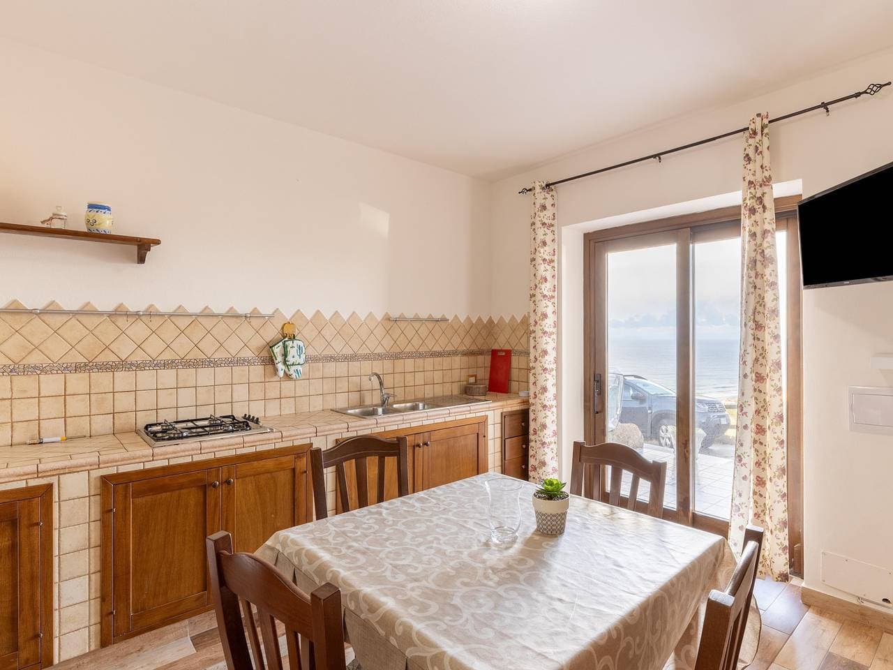 Foto 4 von 31: Wohnung mit Veranda und privatem Parkplatz