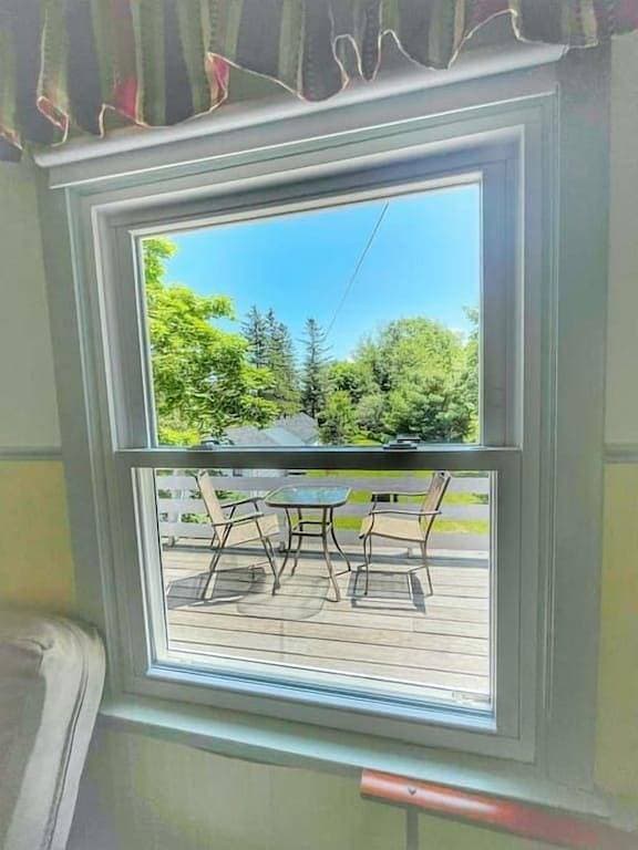 Foto 13 von 24: 20 Stunning Acadia Lodge w/AC Open Hearth Inn