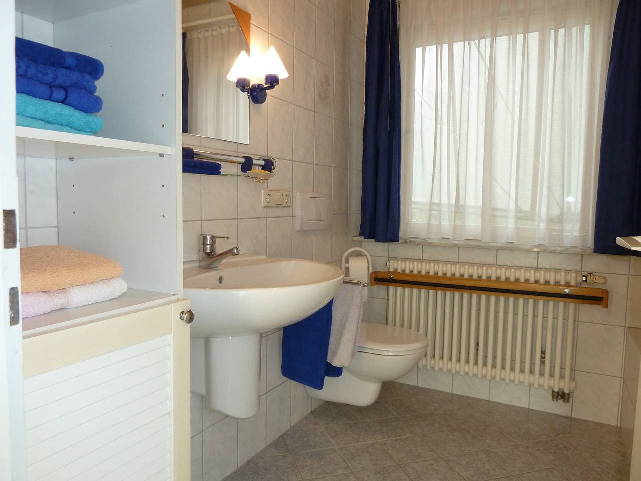 Foto 8 von 11: Ferienwohnung Am Wald Schuttertal mit Gemeinschaftsterrasse Garten