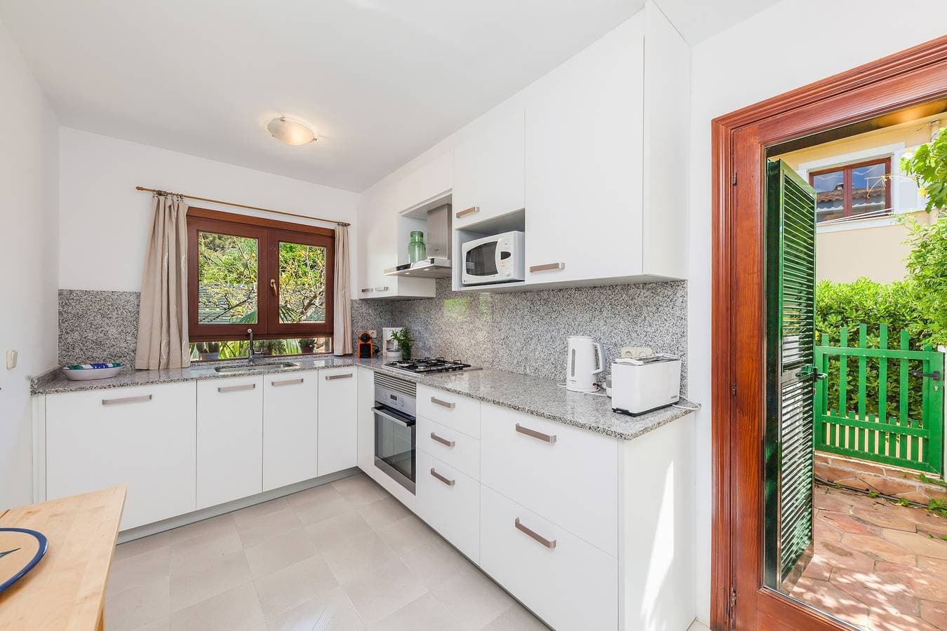 Foto 6 von 28: Ferienhaus "Casa Ginebro" in Strandnähe mit 2 privaten Terrassen und WLAN