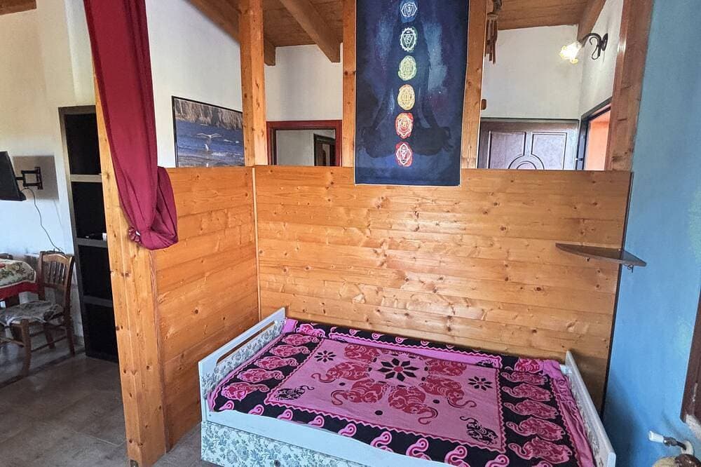 Foto 9 von 30: Landhaus 'Ethnic house & view, Sulcis Relax' mit Bergblick, privater Terrasse & WLAN