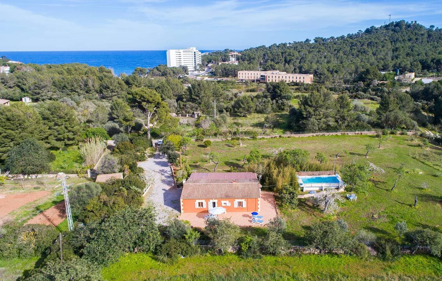 Foto 6 von 41: Sonnige Wohnung mit Terrasse & Pool, 800m zur Cala de n'Aladern