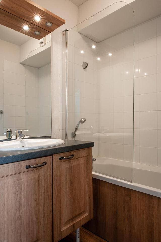 Foto 12 von 13: Two Bedroom Duplex Apartment (8 people)