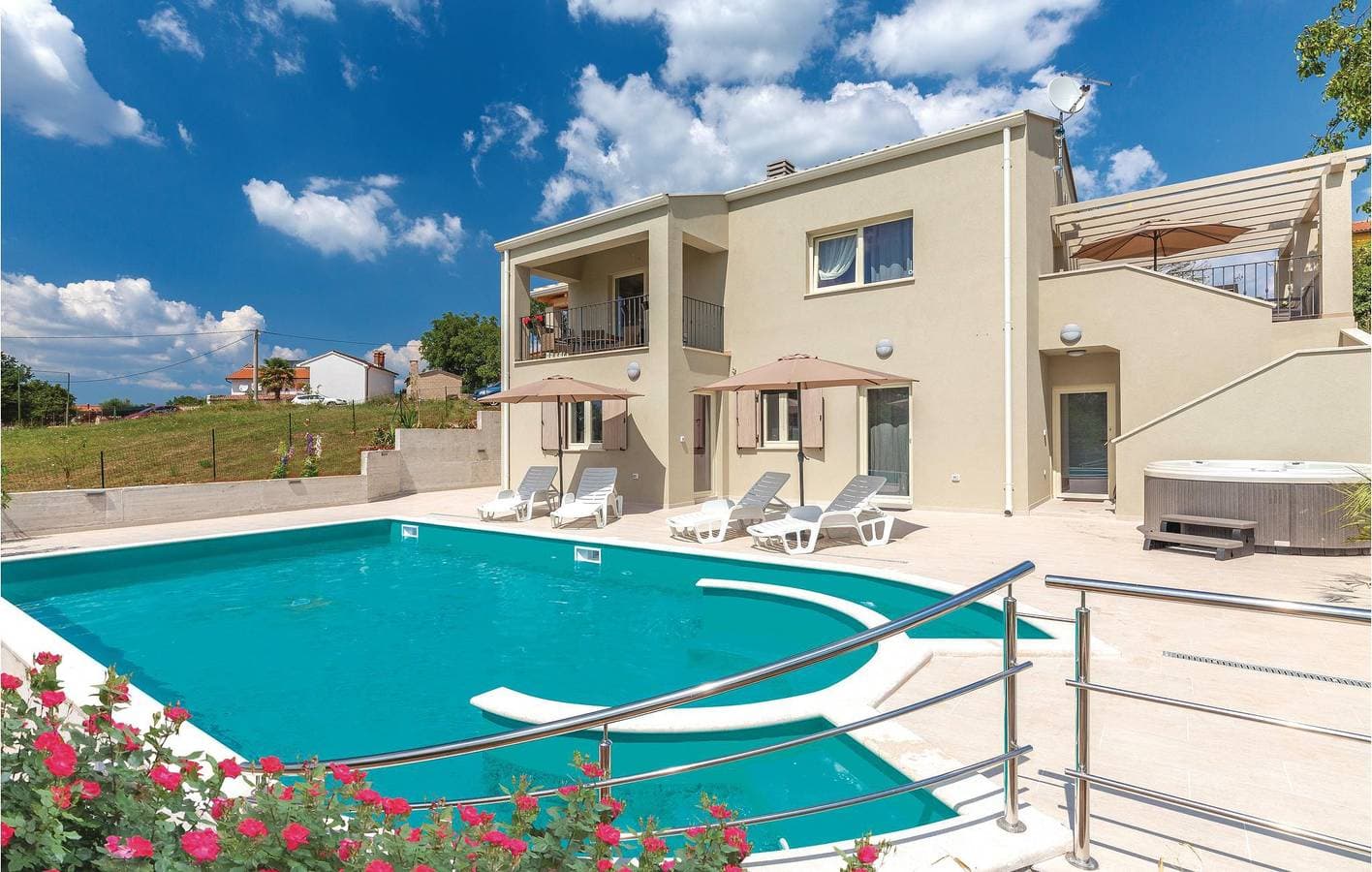 Charmantes 2-Zimmer-Apartment mit Pool, Terrasse und WLAN in Prhati – 200 m vom Zentrum entfernt 1