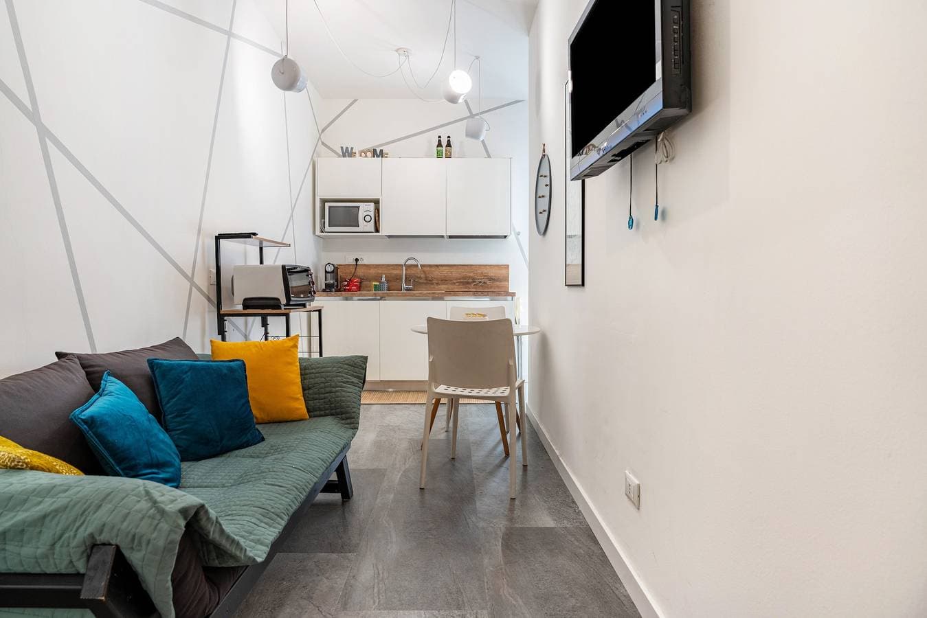 Foto 3 von 22: Ferienwohnung 'Casa Grazioli' mit Bergblick, WLAN und Klimaanlage