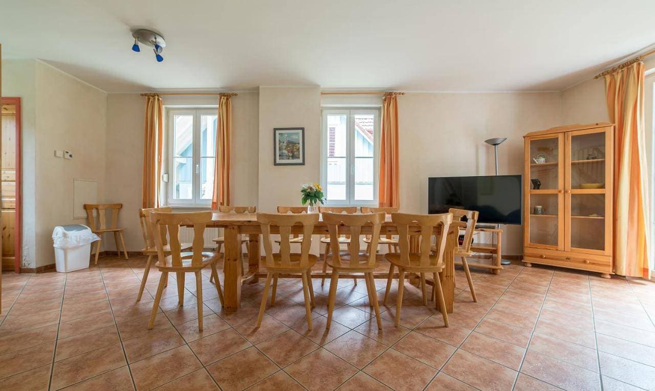 Foto 10 von 14: Five-Bedroom Holiday Home