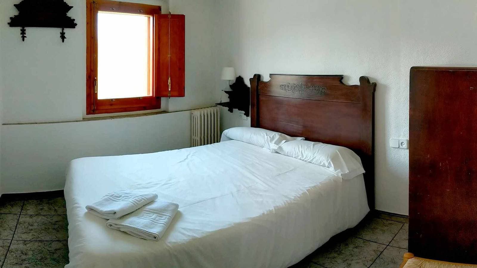 Foto 7 von 35: Ferienwohnung 'Mas El Carrer - Blanc' mit Gemeinschaftspool, Gemeinschaftsgarten und Wi-Fi