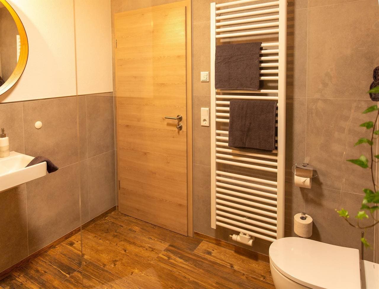 Foto 7 von 16: Ferienwohnung 2, 1 Schlafraum, Dusche/Wc