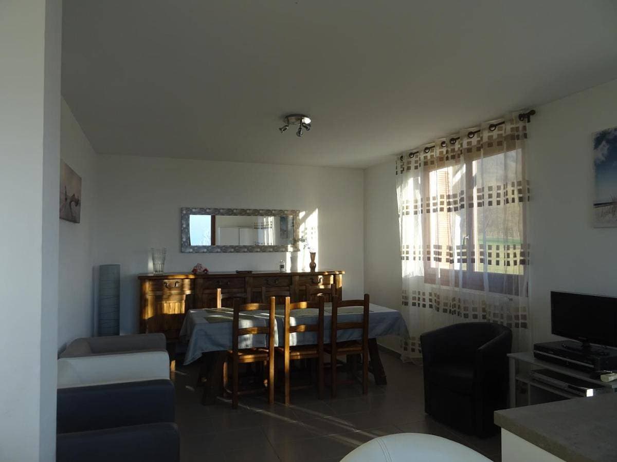 Foto 5 von 22: Two-Bedroom Apartment