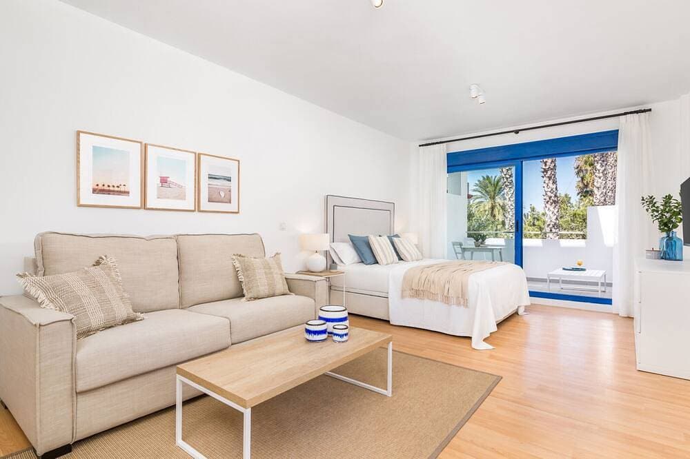 Studio moderne pour 4 pers. proche mer à Malaga - Clim, wifi, cuisine équipée 1