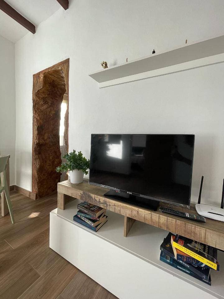 Foto 8 von 42: One-Bedroom Apartment with View