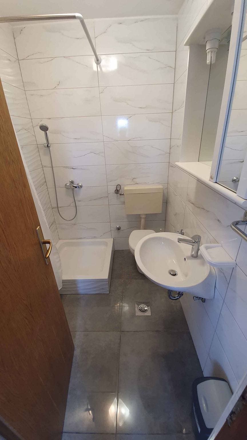 Foto 11 von 20: Ferienwohnung in Ljubač mit Meerblick, Balkon, Klimaanlage, W-Lan (809-3)
