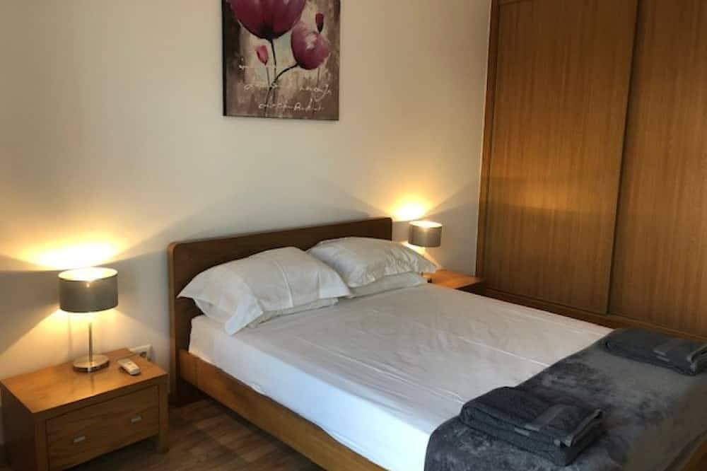 Foto 4 von 17: Erdgeschosswohnung mit Pool, zentrale Lage