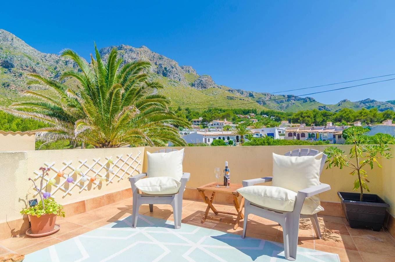 Foto 9 von 41: Villa für 4 Personen mit Garten
