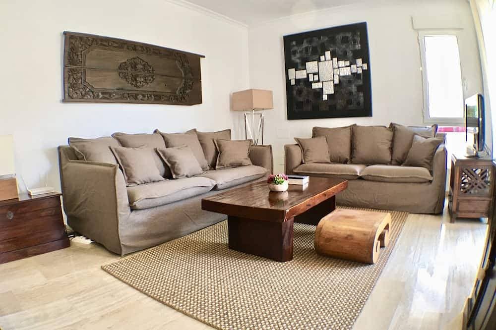 Foto 12 von 30: 🌞 Geräumige 3-Zimmer-Wohnung in einem Luxusgebäude, 150 m Strand, Internet🌞