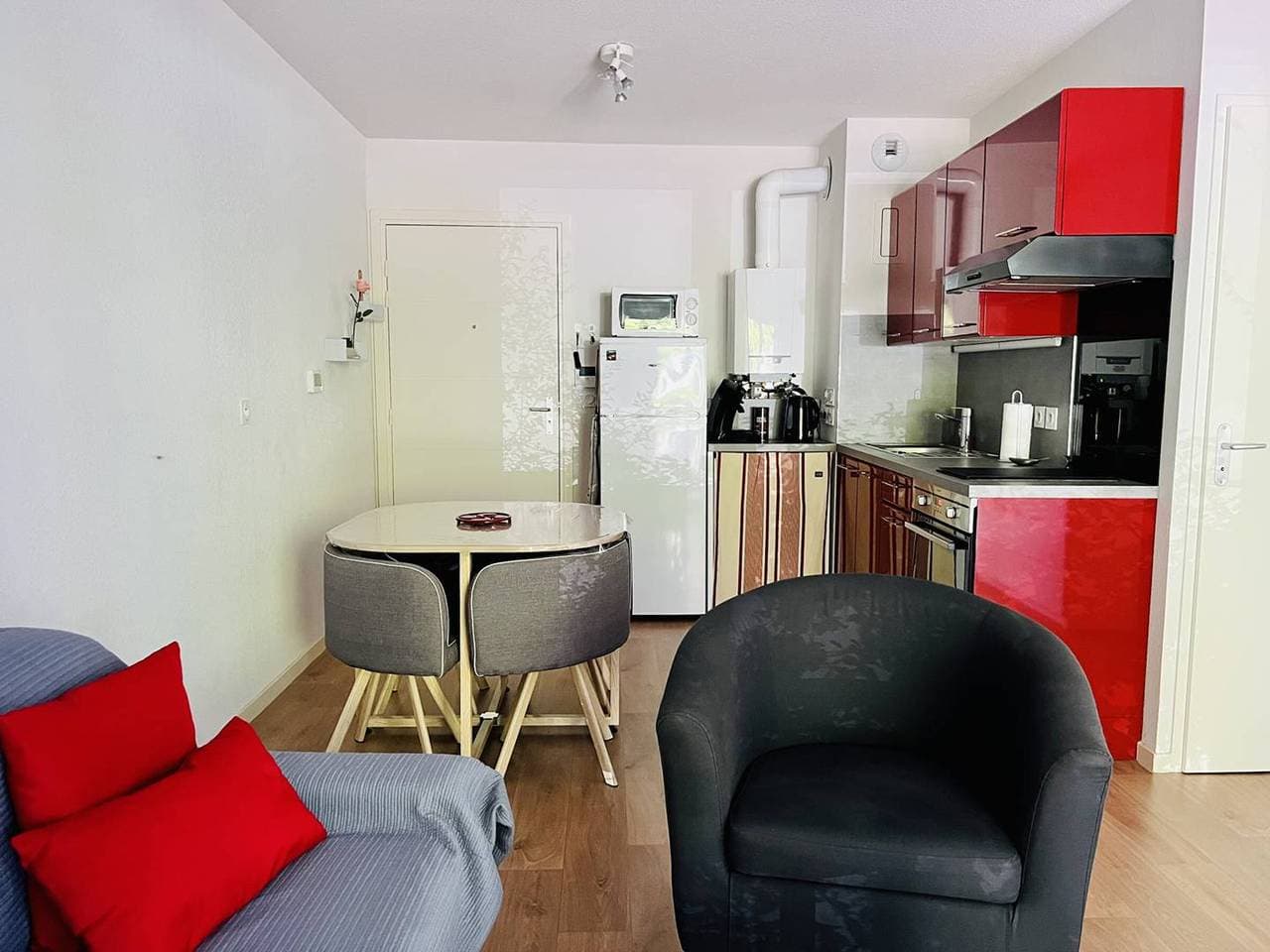 Foto 3 von 16: Komfortables T2, 4 Pers, Terrasse, Privater Parkplatz in Hasparren