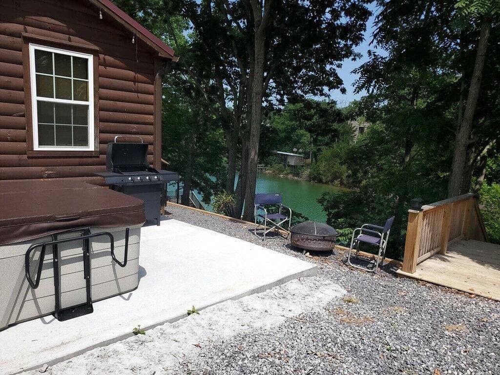 Foto 5 von 17: Schönes Tiny Home Blockhaus am See - Perfekt für einen Pärchenurlaub!