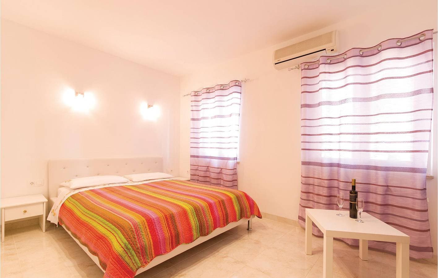 Foto 7 von 18: Gemütliche Ferienwohnung mit WLAN und Parkplatz, 2,5 km von der Küste entfernt