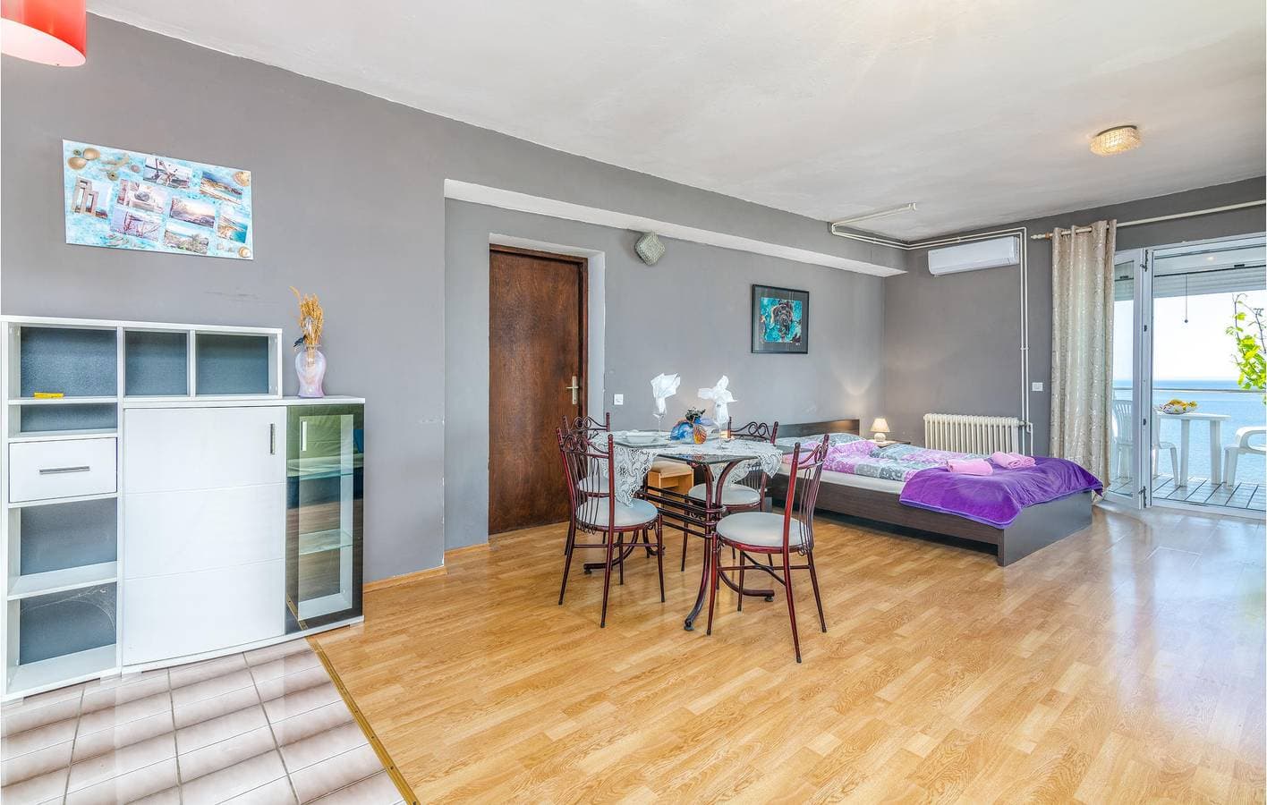 Foto 13 von 24: Gemütliche Ferienwohnung mit Terrasse, 700 m vom Strand entfernt und mit moderner Ausstattung