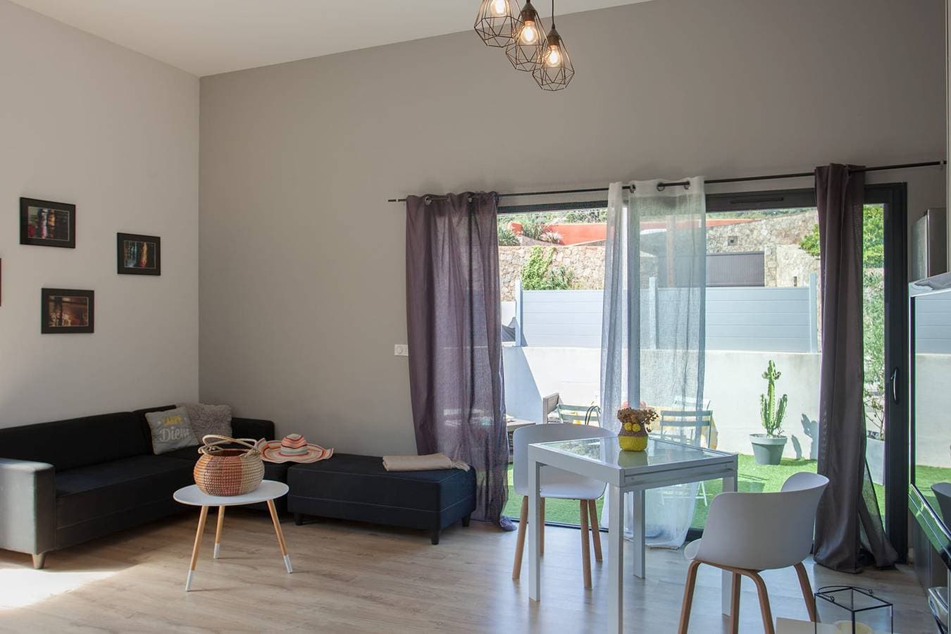 Foto 4 von 31: Ferienhaus für 4 Personen mit Terrasse