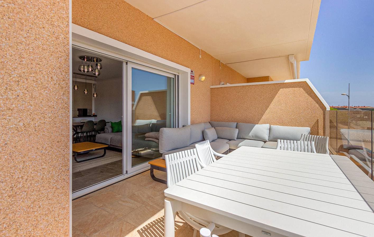 Foto 13 von 24: Appartement am Strand mit Parkplatz, Pool, Terrasse und Internet