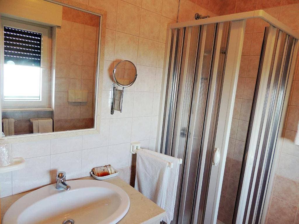 Foto 10 von 10: Double or Twin Room with Sea View