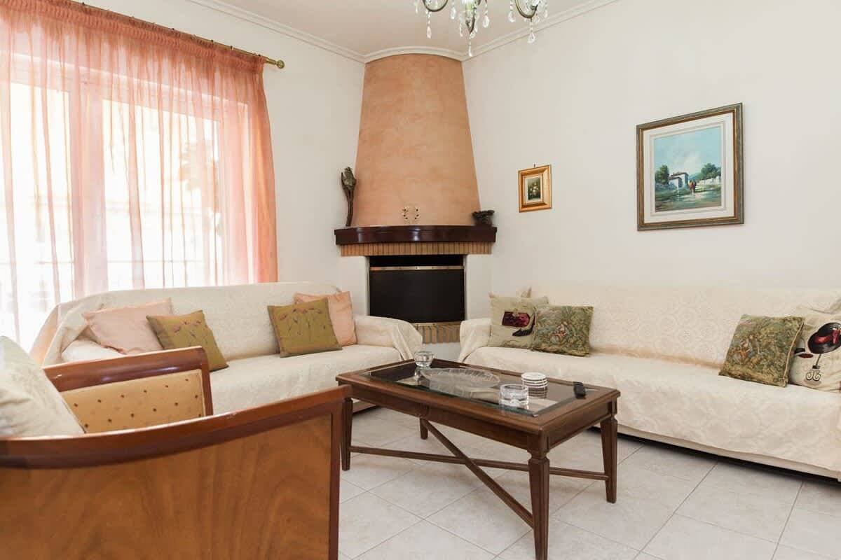 Foto 7 von 60: Sophisticated 2-Bedroom Retreat in Petroupoli