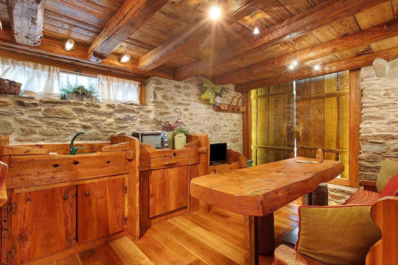 Foto 12 von 54: Ferienwohnung '3 Eunhlleunno': Ein Hauch von Vergangenheit