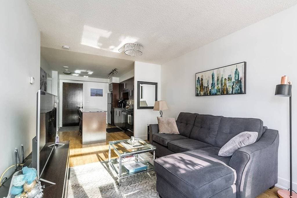 Foto 10 von 20: Sparkling Clean Large 1 Br Juwel im Herzen der Innenstadt von Toronto