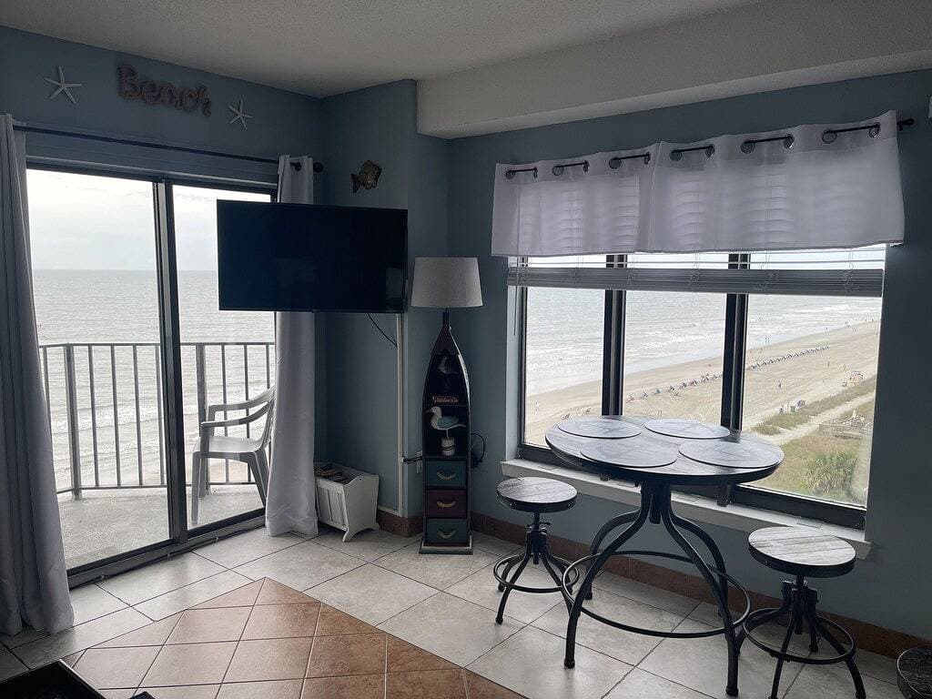 Foto 2 von 26: Oceanfront Studio Suite with breathtaking views